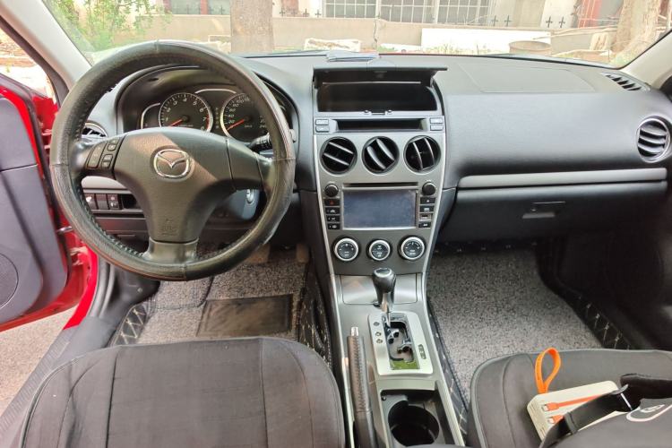 Used Mazda 6 2013 2.0L Automatic Fashion Edition Center Console