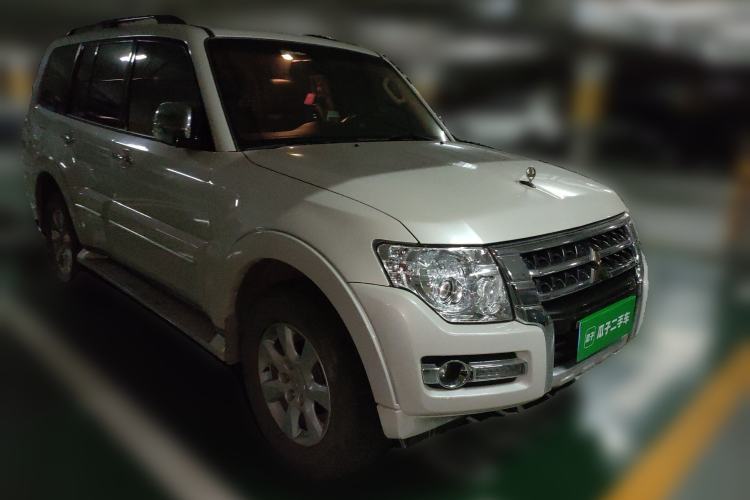 Used Mitsubishi Pajero 2020 3.0L Automatic Standard Edition
