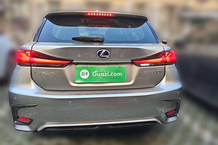 Used Lexus CT 2017 CT200h Comfort Edition Monochrome China VI
