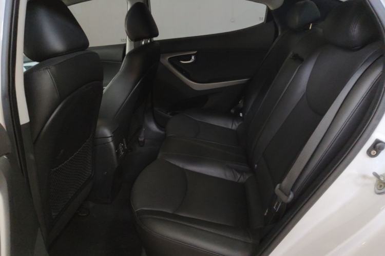 Used Hyundai Elantra (5th Generation / Langdong) 2015 1.6L Automatic Luxury Model Left Rear Seat
