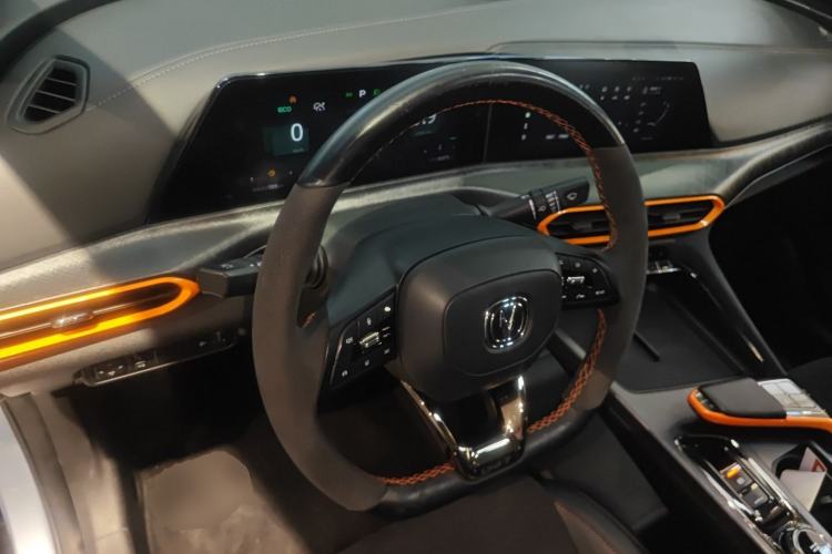 Used CHANGAN UNI-T 2022 1.5T Sport Edition Premium Version Center Console