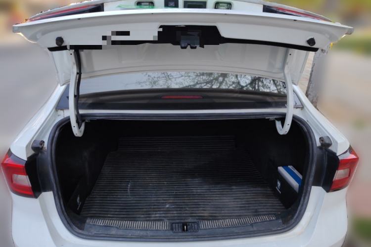 Used Roewe i5 2019 1.5L Manual 4G Connectable Langhao Edition
