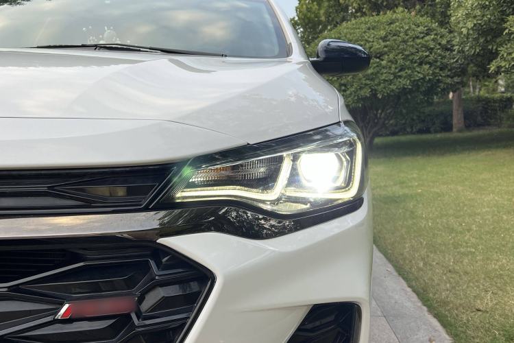 Used Chevrolet Monza 2019 RS 330T Automatic Comfort Edition China VI Standard