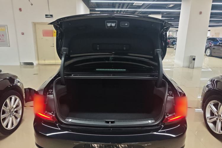 Used Volvo S90 2020 T5 Zhiyi Luxury Edition Trunk