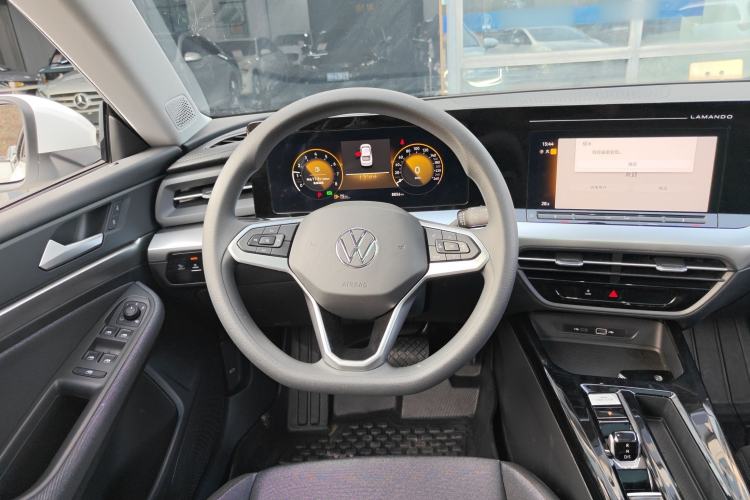 Used Volkswagen Lamando 2024 Lingdu L 200TSI DSG Trendy & Spicy Edition
