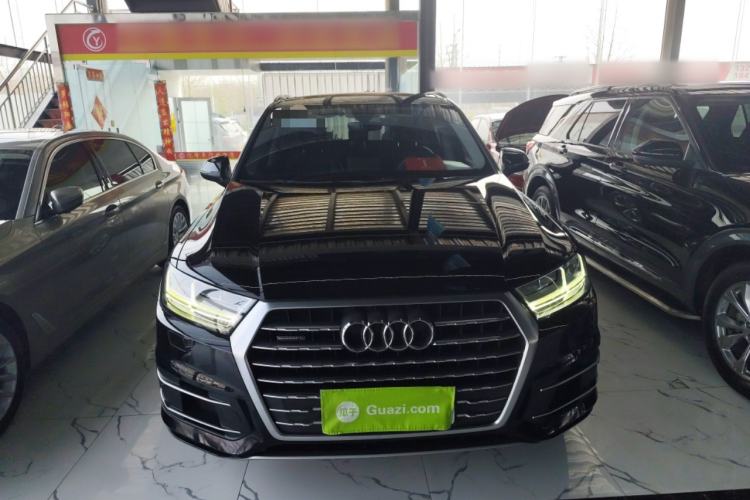 Used Audi Q7 2019 45 TFSI Comfort Model