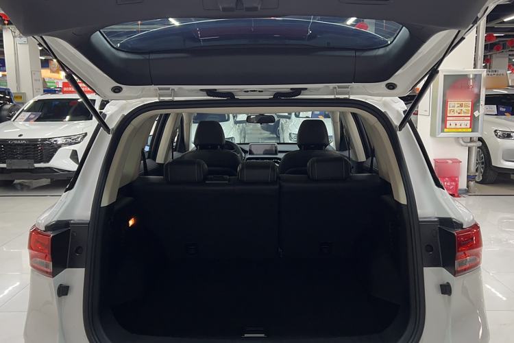 Used Zotye T500 2018 1.5T Automatic Smart Connected Prestige Model
