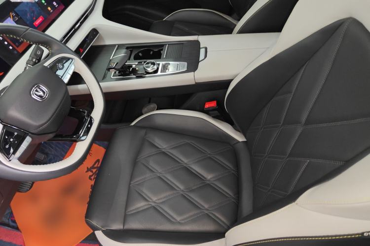 Used CHANGAN CS75 PLUS 2023 3rd Generation 1.5T Automatic Pilot Model Left Front Seat