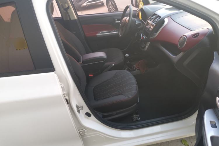 Used CHANGAN Benni 2015 1.4L Manual Luxury Model China V Standard
