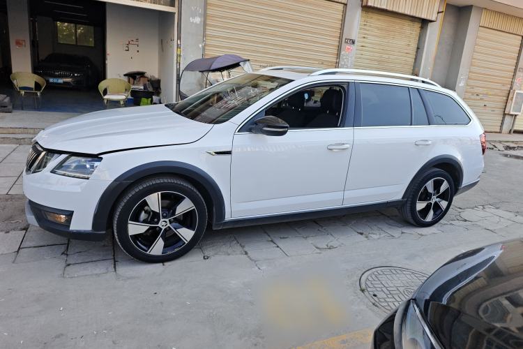 Used Skoda Octavia 2019 TSI280 DSG Luxury Edition Station Wagon China VI Standard