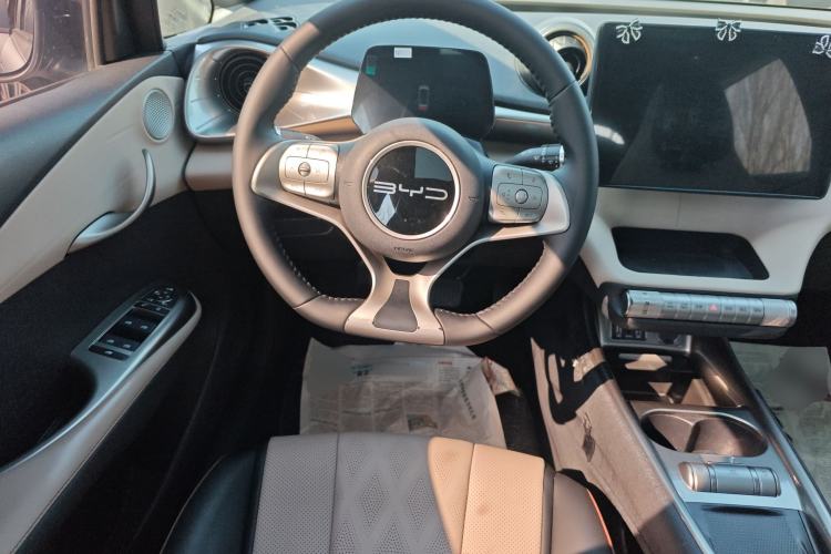 Used BYD Dolphin 2023 420 km Fashion Edition