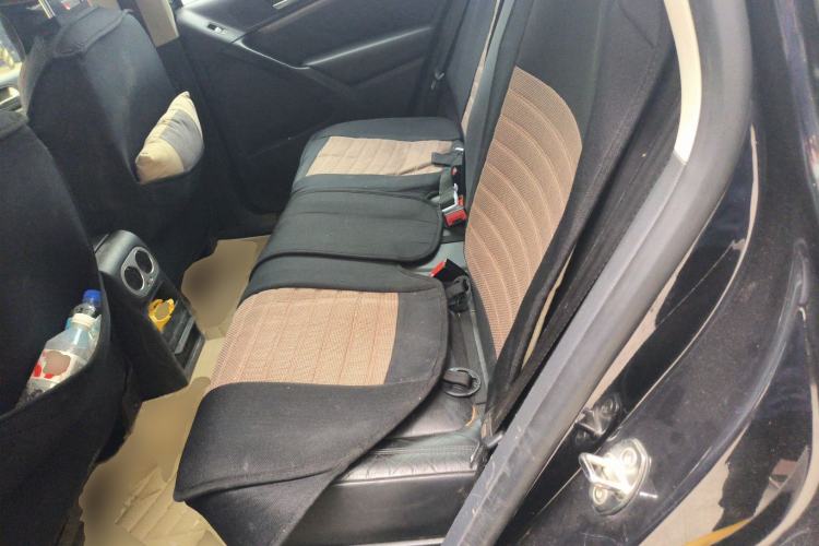 Used Volkswagen Tiguan 2013 2.0 TSI Automatic All-Wheel Drive Luxury Edition Left Rear Seat