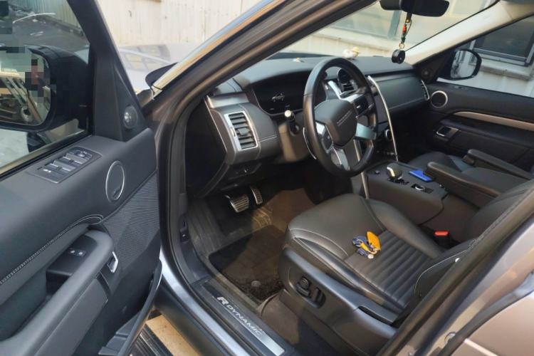 Used Land Rover Discovery 2023 Revised Version 360 PS R-Dynamic S
