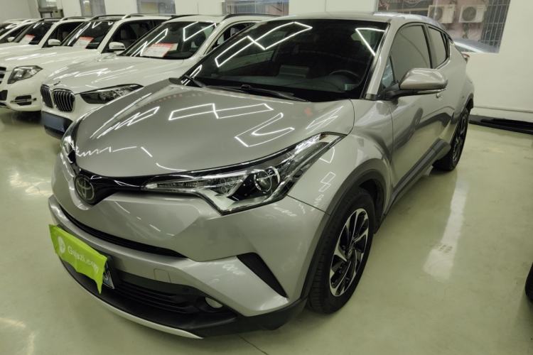 Used Toyota IZOA 2018 2.0L Yichi Edition China V Standard