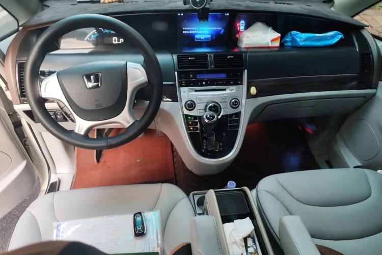 Used Luxgen Great 7 MPV 2016 2.0T Luxury Model
