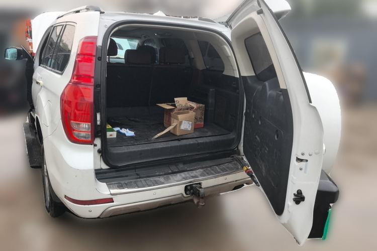 Used Haval H9 2017 2.0T Gasoline 4x4 Premium 5-Seater