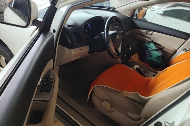 Used BYD S6 2014 2.0L Manual Luxury 5-Seater Driver Seat