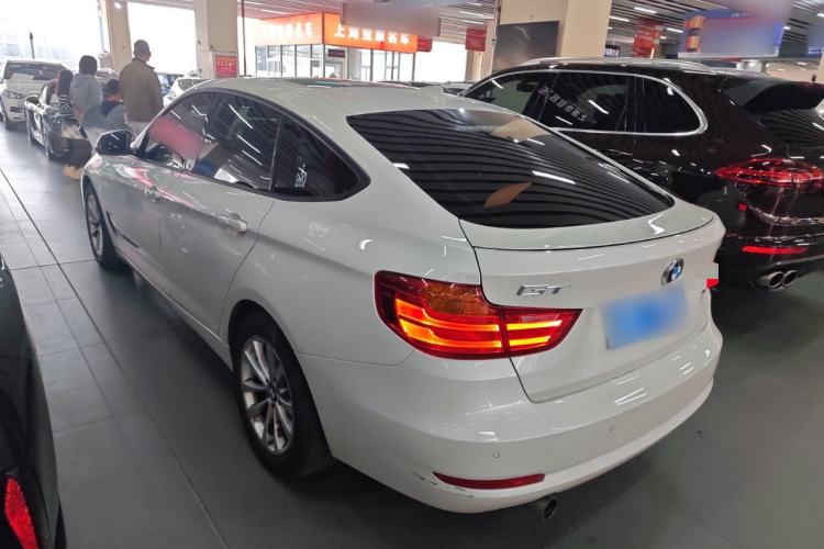 Used BMW 3 Series GT 2016 320i Fashion Model
