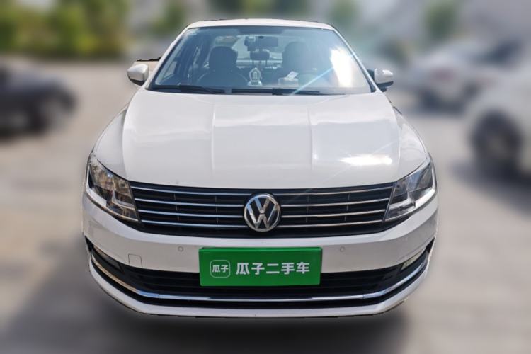 Used Volkswagen Lavida 2015 1.6L Manual Comfort Edition