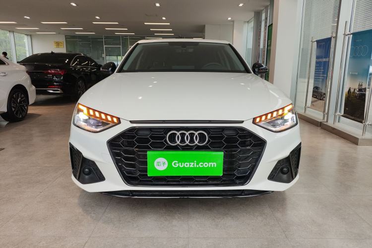 Used Audi A4L 2022 40 TFSI Luxury Dynamic Model