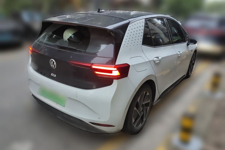 Used Volkswagen ID.3 2022 Active Pure Intelligent Enjoyment Edition Rear Right 45 Deg