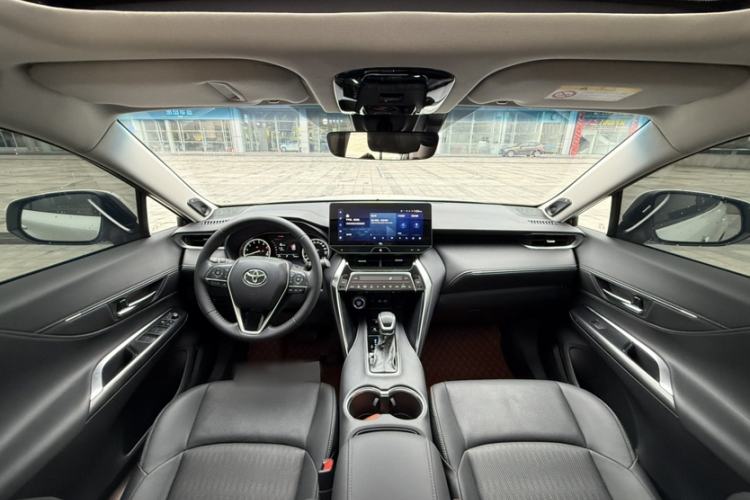 Used Toyota Venza 2022 2.0L CVT Two-Wheel Drive Prestige Edition Interior 6