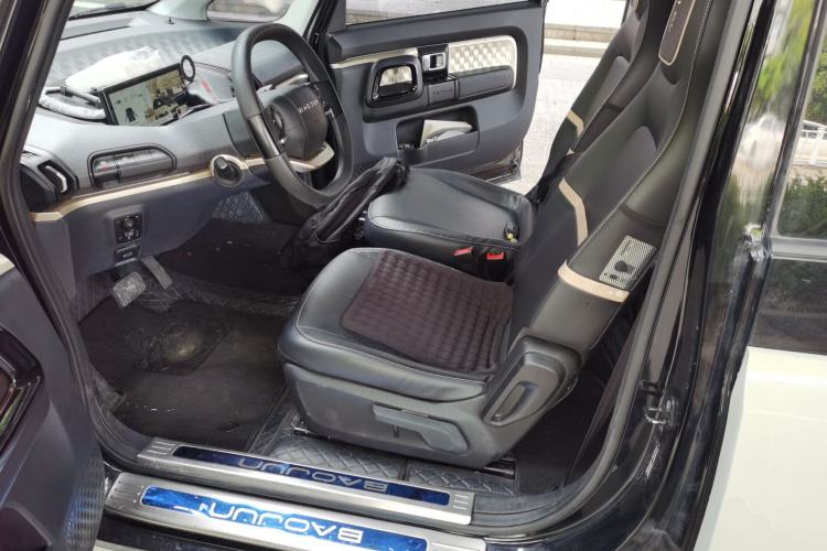 Used Baojun KiWi EV 2021 Artist Model Lithium Iron Phosphate
