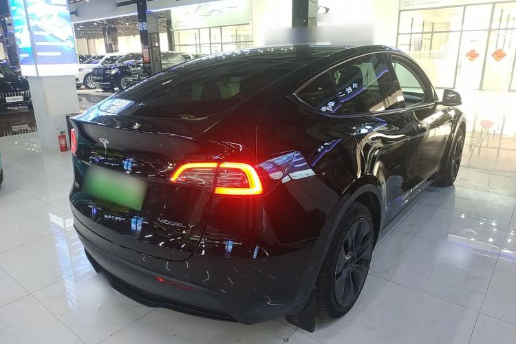 Used Tesla Model Y 2023 Rear-Wheel-Drive Version