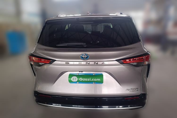 Used Toyota Sienna 2021 2.5L Hybrid Platinum Edition