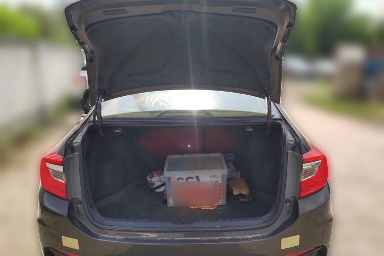 Used Honda Crider 2013 1.8L automatic luxury edition Trunk