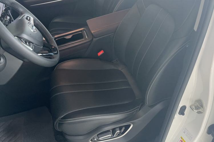 Used GAC Trumpchi M6 2021 PRO 270T DCT Luxury Edition
