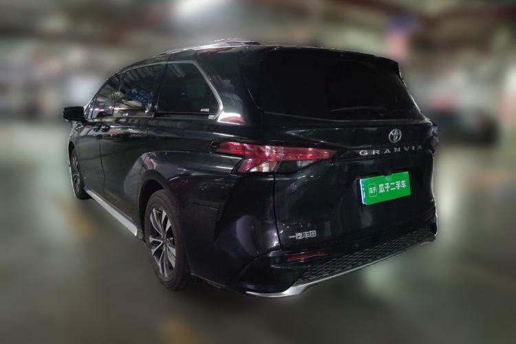 Used Toyota Granvia 2024 2.5L Hybrid Luxury Edition Rear Left 45 Deg