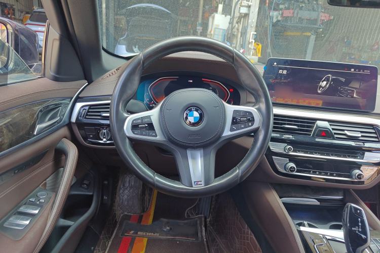 Used BMW 5 Series 2021 Facelifted 525Li M Sport Package
