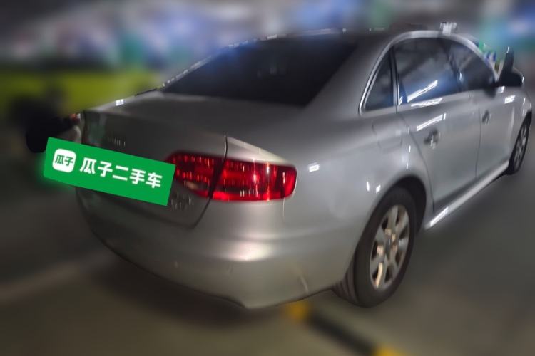 Used Audi A4L 2012 2.0 TFSI automatic standard version