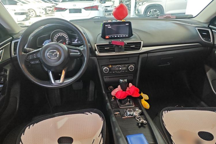 Used Mazda 3 Axela 2017 Sedan 1.5L Automatic Luxury Model Emission Standard China V Center Console