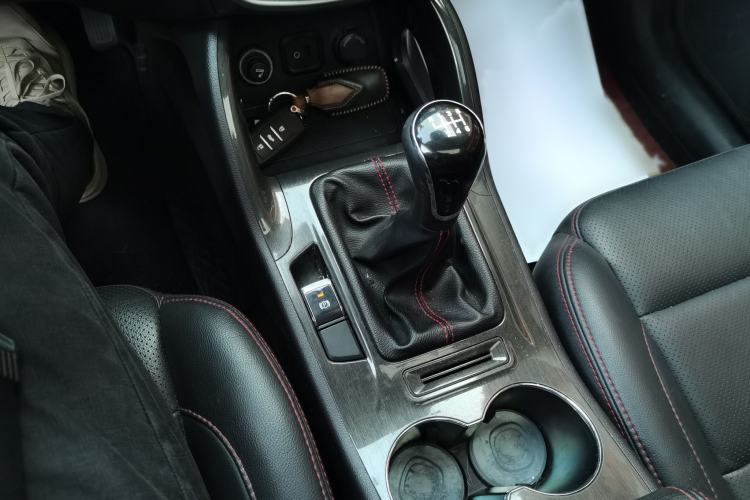 Used Changan CS75 2017 Shangkui Edition 1.5T Manual Fengxiang Model