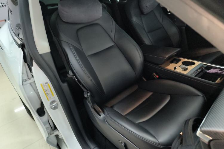 Used Tesla Model Y 2021 Long-Range All-Wheel-Drive Version