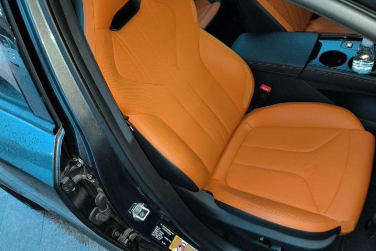 Used CHANGAN UNI-V 2025 Model Third-Generation 2.0T Dynamic Edition Right Front Seat