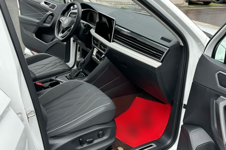 Used Volkswagen Tiguan L 2023 330TSI Automatic Two-Wheel Drive R-Line Enjoyment Edition