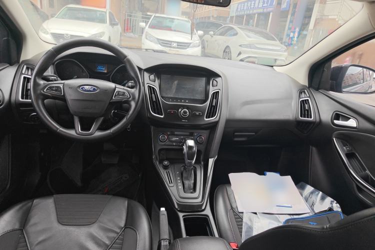 Used Ford Focus 2015 Sedan 1.6L Automatic Trend Model Center Console