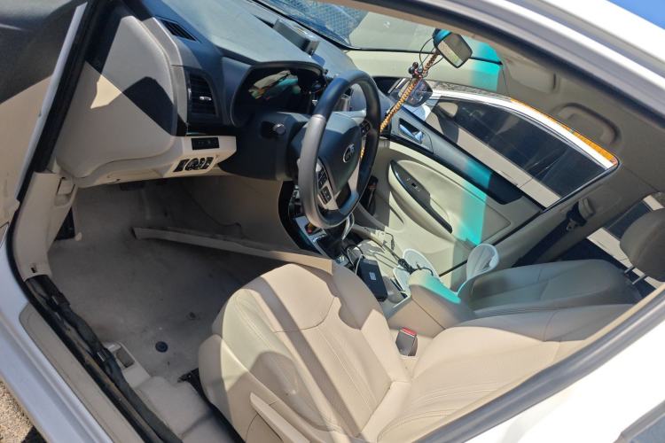 Used BYD e5 2018 450 Smart Connect Enjoyment Version