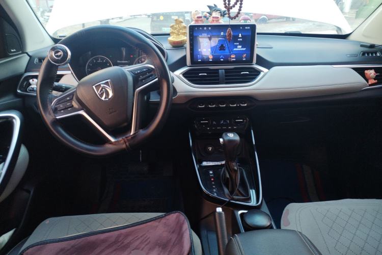 Used Baojun 530 2019 1.5T CVT Luxury Model 7 Seats China V Emission Standard
