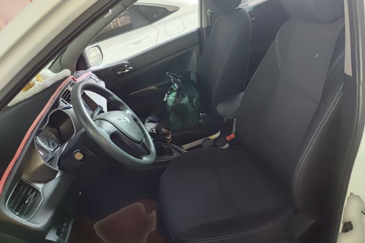 Used Haima M3 2016 1.5L Manual Comfort Model with Sunroof Left Front Seat