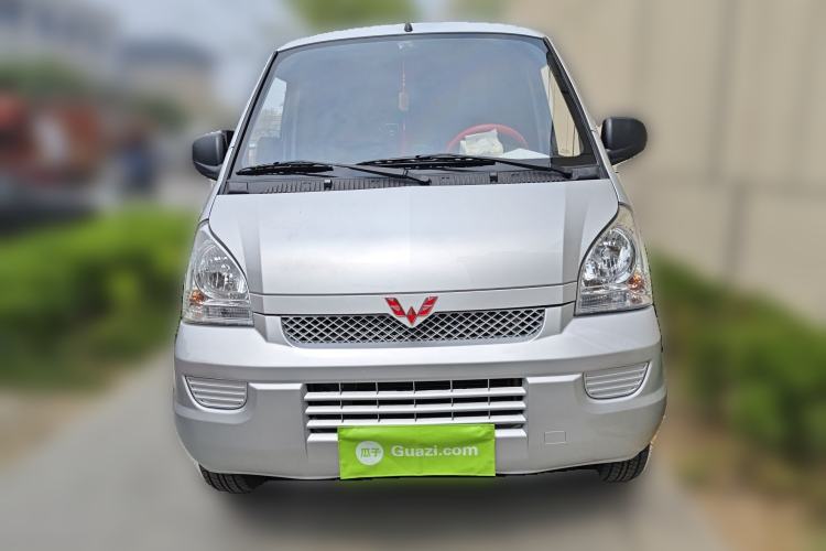 Used Wuling Rongguang 2021 1.5L Extended Basic Window-Sealed 5-Seat L3C Car Front