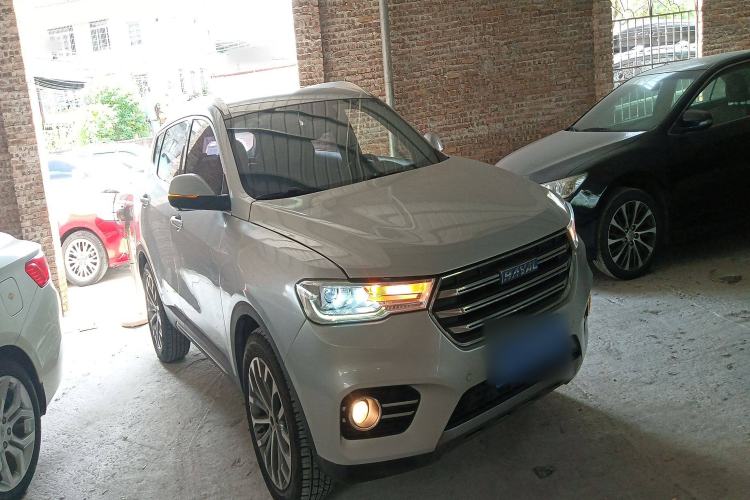 Used Haval H6 2017 Blue Label 1.5T Automatic Two-Wheel Drive ZhiShang Model