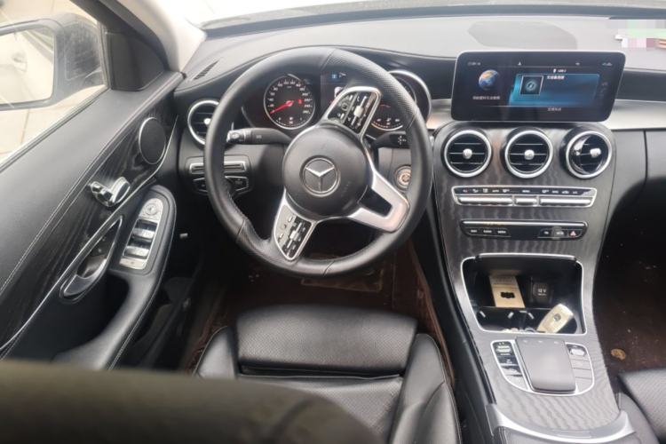 Used Mercedes-Benz C-Class 2019 C 180 L Fashion Edition Sport Version Steering Wheel