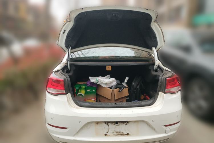 Used Chevrolet Malibu 2017 1.5T Automatic Luxury Edition Trunk