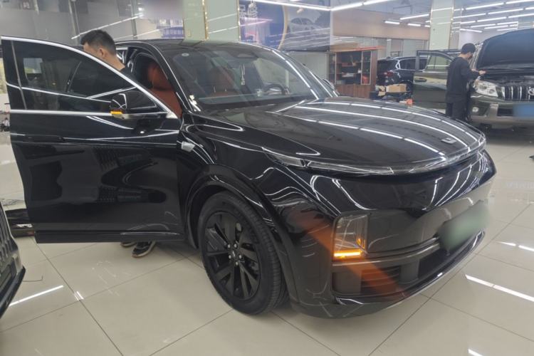 Used Li Auto L8 2023 Pro Model Exterior 1