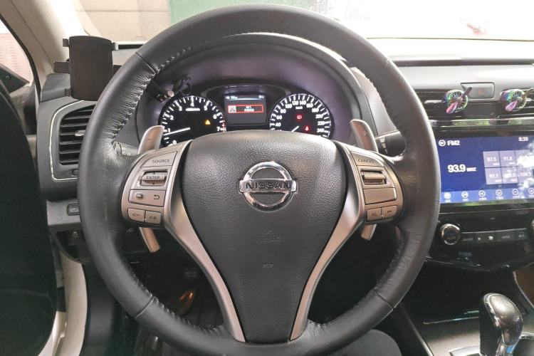 Used Nissan Teana 2014 Duke 2.5L XV Deluxe Edition Steering Wheel