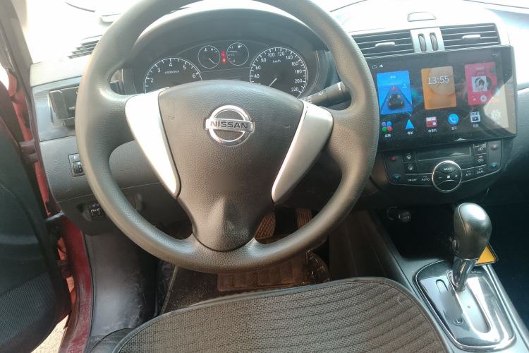 Used Nissan Tiida 2011 1.6L CVT Smart Version
